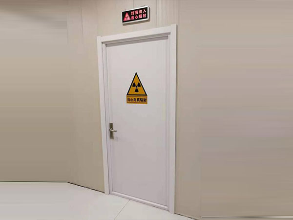 鉛門.jpg 鉛門.jpg